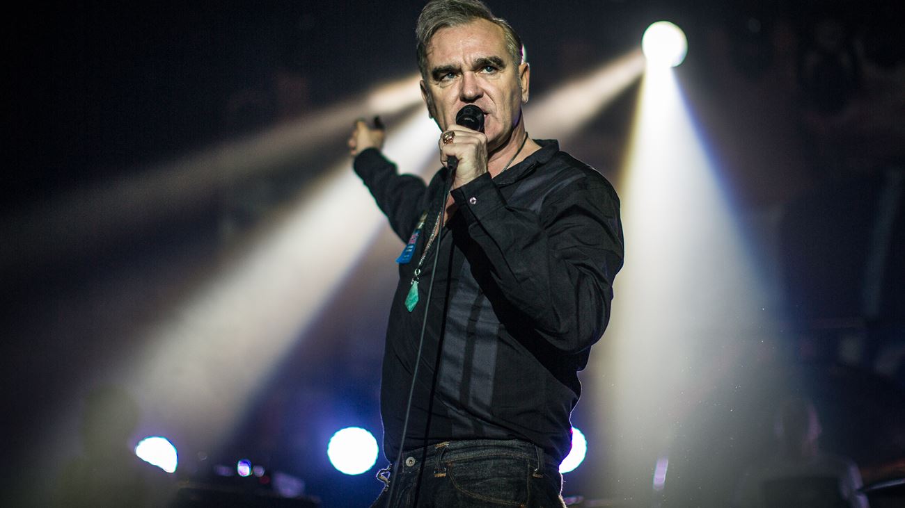 Morrissey premiärspelar ny singel och framför gamla hits